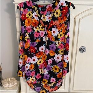 Torrid Women's Floral Sleeveless Harper Blouse - floral NWOT 00